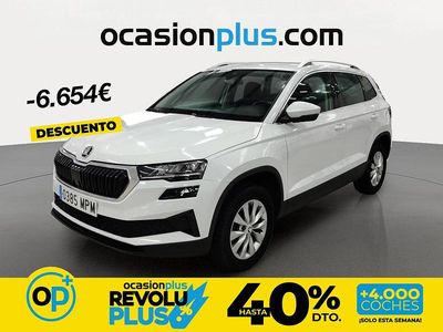 Usado Skoda Karoq Selection 115 CV (84 kW) 2024 Blanco SUV