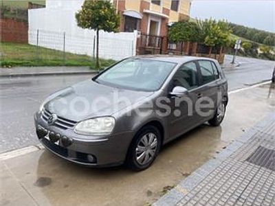 Usado VW Golf V 105 CV (77 kW) 2007 Beige Berlina