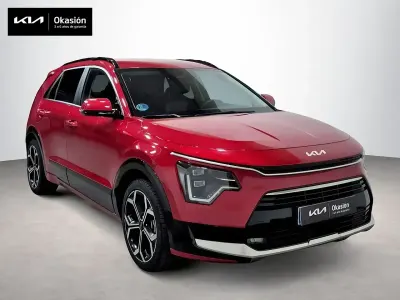 Usado Kia Niro 141 CV (103 kW) 2024 Rojo SUV