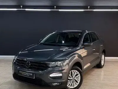Usado VW T-Roc Advance 114 CV (83 kW) 2021 Verde SUV