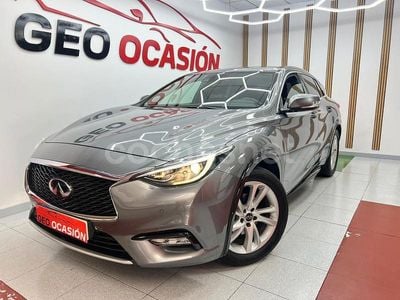 Infiniti Q30