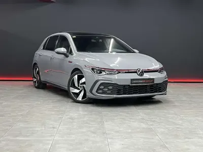 Usado VW Golf VII GTI 245 CV (180 kW) 2021 Gris Utilitario