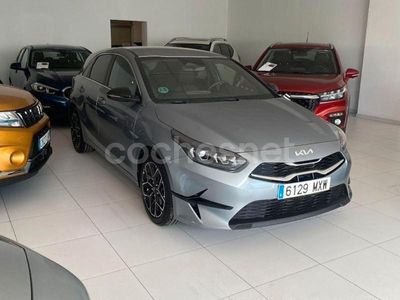 Gris / plata Usado 2025 Kia Ceed Style Utilitario | 20.990 € (Precio justo)
