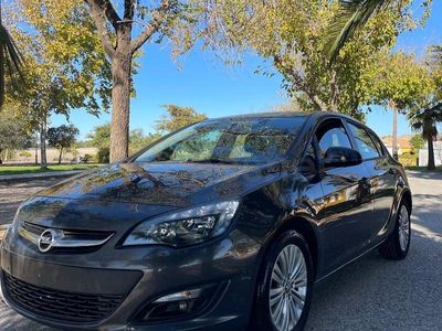 Usado Opel Astra Excellence 110 CV (80 kW) 2015 Beige Berlina