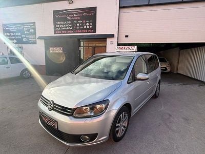 Usado VW Touran Advance 105 CV (77 kW) 2012 Gris / plata Monovolumen