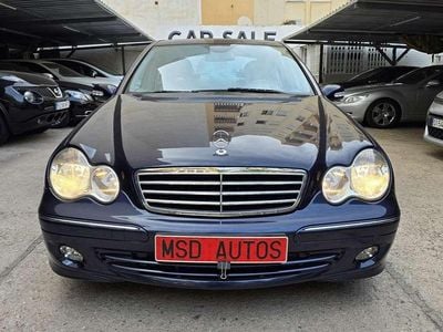 Käytetty Mercedes C200