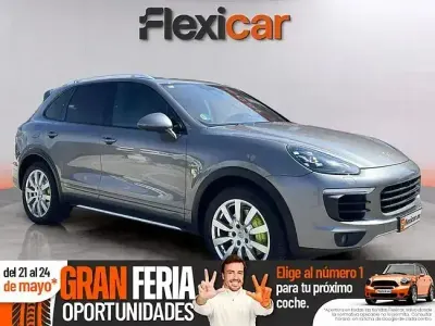 Usado Porsche Cayenne S E-Hybrid 416 CV (305 kW) 2017 Gris SUV