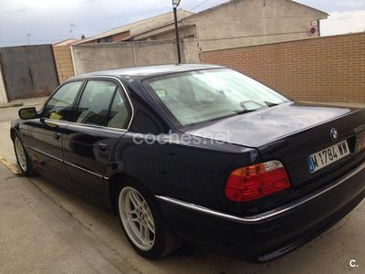 Azul Usado 1998 BMW 750 Berlina | 13.000 €