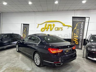 Usado BMW 730L Comfort Edition 265 HP (194 kW) 2018 Azul Sedan