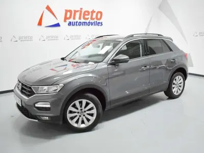 Usado VW T-Roc Advance 116 CV (85 kW) 2021 Gris SUV