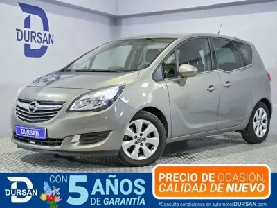 Usado Opel Meriva Selective 140 HP (102 kW) 2015 Castanho Monovolume