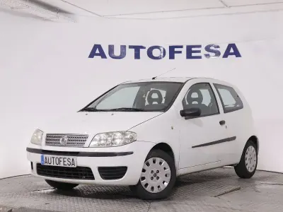 Usado Fiat Punto Classica 70 CV (51 kW) 2008 Blanco Utilitario