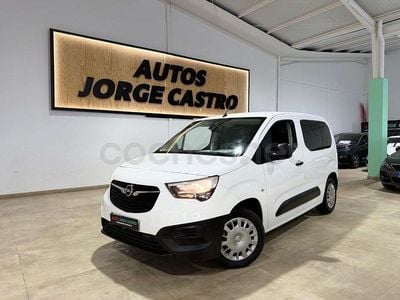 Usado Opel Combo Life Expression 102 CV (75 kW) 2020 Blanco Monovolumen