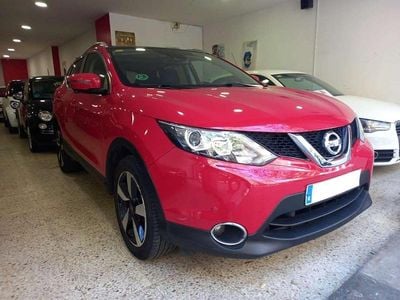 Usado Nissan Qashqai N-Vision 116 CV (85 kW) 2016 Rojo SUV
