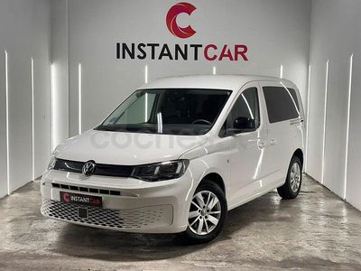 Usado VW Caddy Beach 102 CV (75 kW) 2021 Blanco Monovolumen