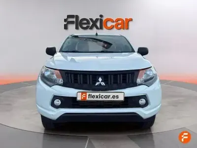 Usado Mitsubishi L200 154 CV (113 kW) 2019 Blanco Pickup/Camioneta