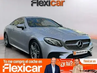 Usado Mercedes E220 194 CV (142 kW) 2019 Gris / plata Coupe