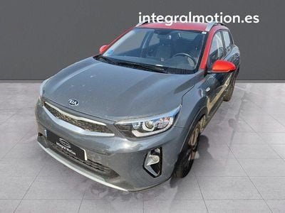 Usado Kia Stonic 100 CV (73 kW) 2021 Gris SUV