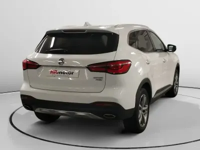Używany MG HS Luxury 162 KM (119 kW) 2023 Biały SUV