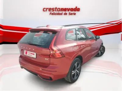 Usado Volvo XC60 R-Design 197 CV (144 kW) 2022 Rojo SUV