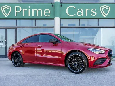 Usado Mercedes CLA250e 218 CV (160 kW) 2022 Granate Berlina