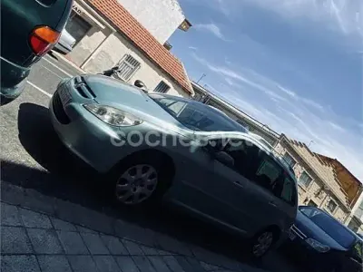 Usado Peugeot 307 90 CV (66 kW) 2003 Verde Familiar