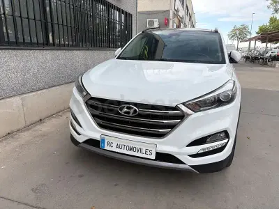 Usado Hyundai Tucson Style 136 CV (100 kW) 2015 Blanco SUV