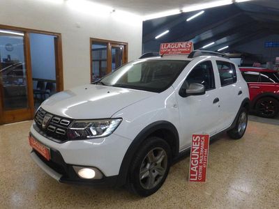 Usado Dacia Sandero Comfort 90 CV (66 kW) 2018 Blanco Berlina