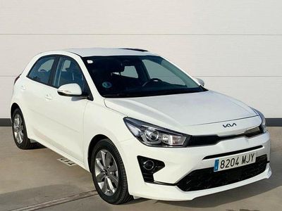 Blanco Usado 2023 Kia Rio | 18.200 € (Precio justo)
