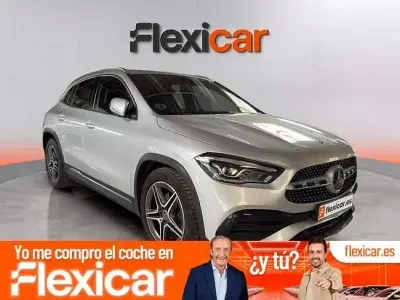 Usado Mercedes GLA180 122 CV (89 kW) 2020 Gris SUV