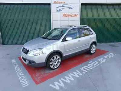 Usado VW Polo Cross 70 CV (51 kW) 2007 Gris / plata Utilitario