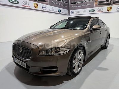 Gris / plata Usado 2014 Jaguar XJ Premium Luxury Berlina | 13.990 €