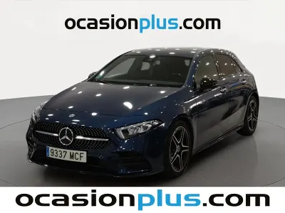 Usado Mercedes A180 AMG 116 CV (85 kW) 2022 Azul Utilitario