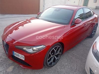 Rojo Usado 2021 Alfa Romeo Giulia Sprint Berlina | 21.100 € (Un poco caro)