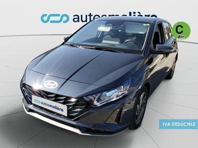 Usado Hyundai i20 100 CV (73 kW) 2024 Gris Utilitario