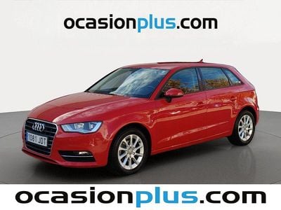Rojo Usado 2015 Audi A3 Sportback Attraction Utilitario | 11.102 € (Buen precio)