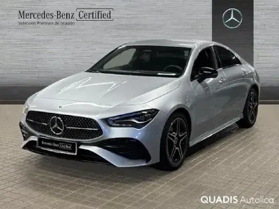 Usado Mercedes CLA200 163 CV (119 kW) 2025 Plata hightech