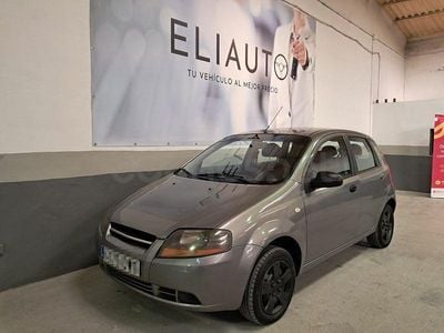 Usado Chevrolet Kalos SE 94 CV (69 kW) 2006 Gris / plata Berlina