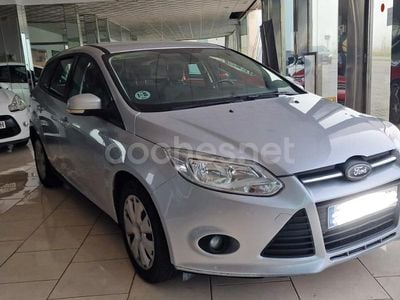 Gris / plata Usado 2012 Ford Focus Trend Familiar | 6999 € (Caro)