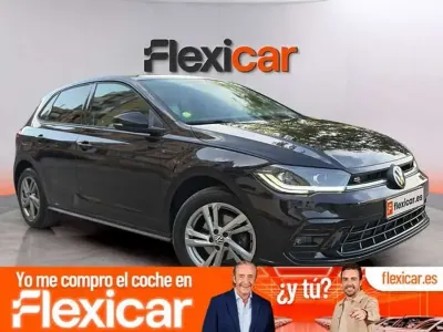 Usado VW Polo R-line 110 CV (80 kW) 2022 Negro Utilitario