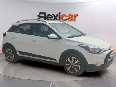 Usado Hyundai i20 Active 101 CV (74 kW) 2018 Blanco Berlina