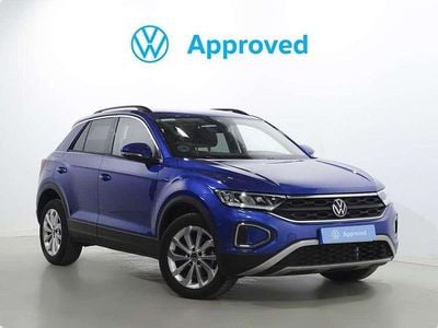 Usado VW T-Roc Life 110 CV (80 kW) 2024 Azul SUV