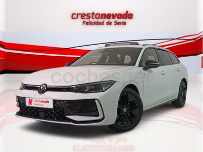 Usado VW Passat R-line 150 CV (110 kW) 2024 Blanco Familiar