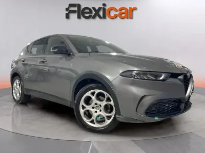Usado Alfa Romeo Tonale Sprint 131 CV (96 kW) 2023 Gris SUV
