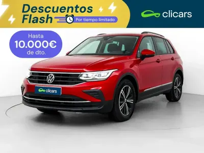 Usado VW Tiguan Life 150 CV (110 kW) 2023 Rojo SUV