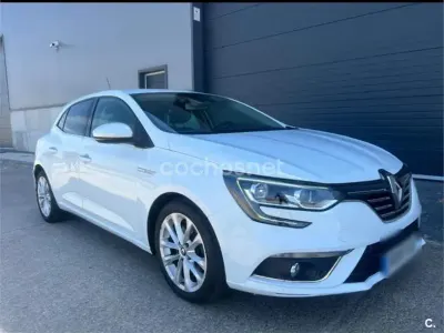 Usado Renault Mégane GT Line GT-Line 130 CV (95 kW) 2018 Blanco Berlina