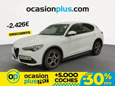 Usado Alfa Romeo Stelvio Sprint 160 CV (117 kW) 2022 Blanco SUV