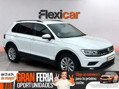 Käytetty VW Tiguan Edition 125 HP (91 kW) 2018 Valkoinen Katumaasturi