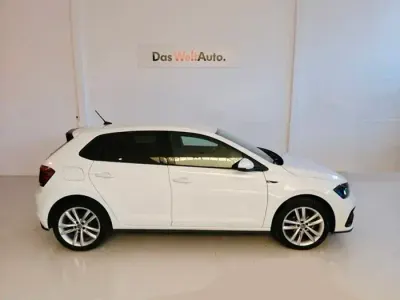 Usado VW Polo R-line 95 CV (69 kW) 2021 Blanco Utilitario