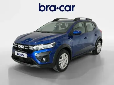 Usado Dacia Sandero Expression 91 CV (66 kW) 2024 Azul Berlina
